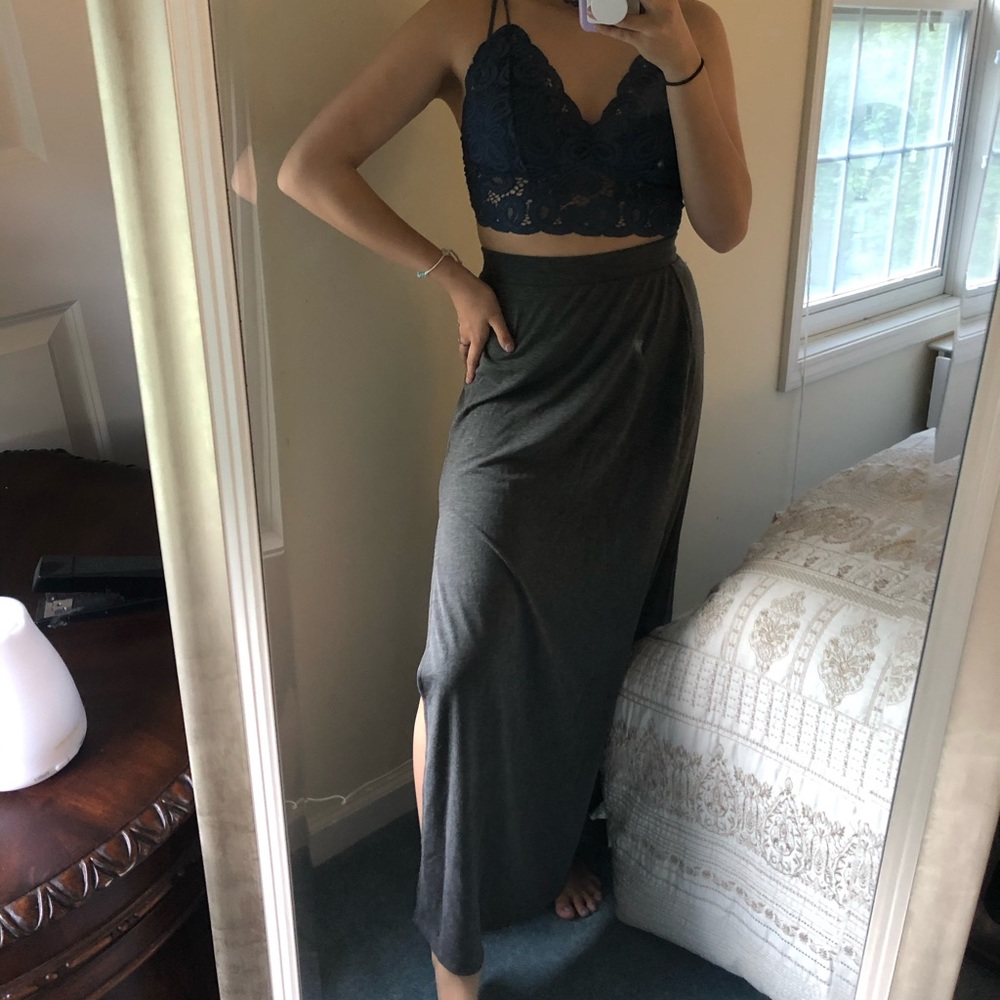 Super cute grey maxi skirt